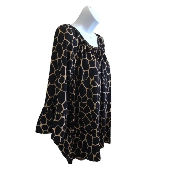 Michael Kors Flutter Sleeve Top Pullover Blouse Medium Black Khaki Giraffe-NWT - Picture 2 of 9